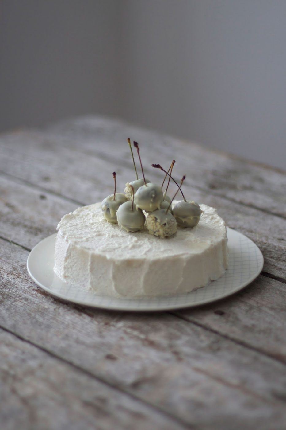 Image for Gluten-free White Mousse au Chocolate Cake