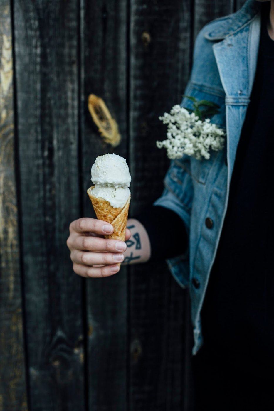 Image for Coconut-Elderflower-Syrup-Ice-Cream with gluten-free Ice-Cream Cones