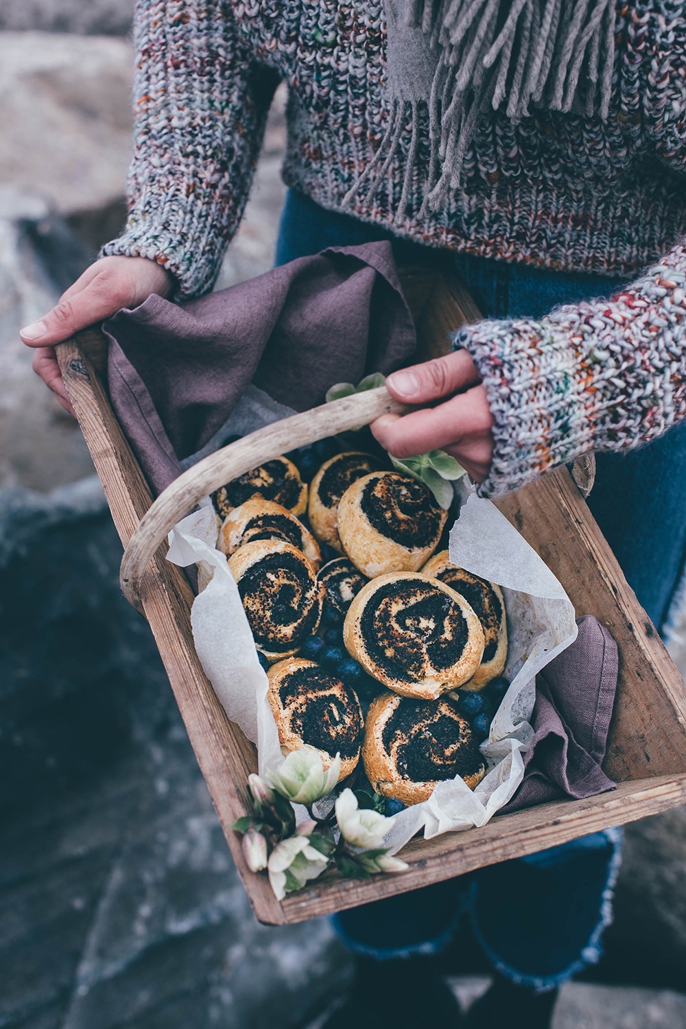 Glutenfree Poppy Seed Buns & A Magical Table Setting at the Sea Our