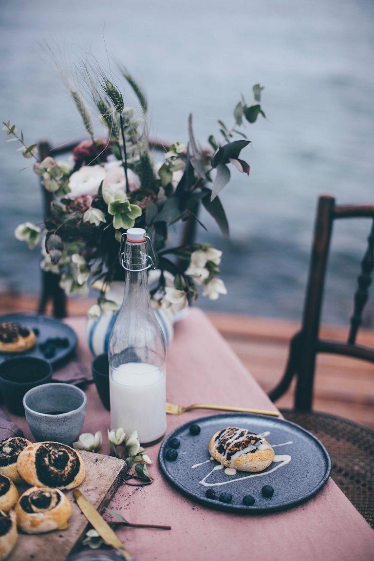 Glutenfree Poppy Seed Buns & A Magical Table Setting at the Sea Our