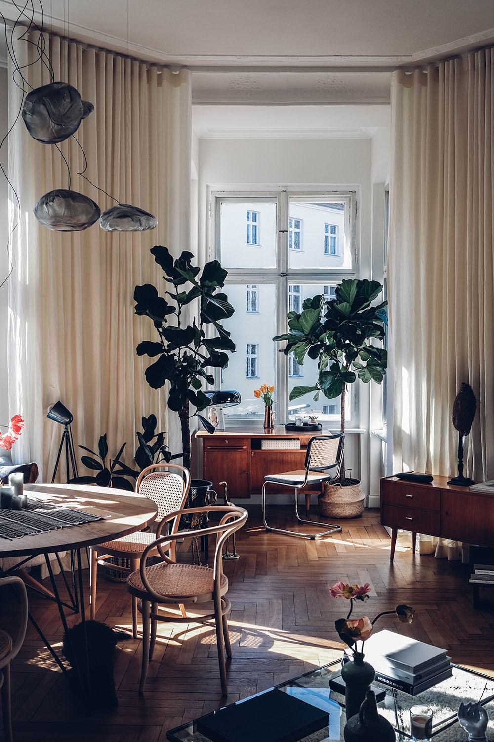 Home Tour with Tim Labenda & Hannes Krause in Berlin