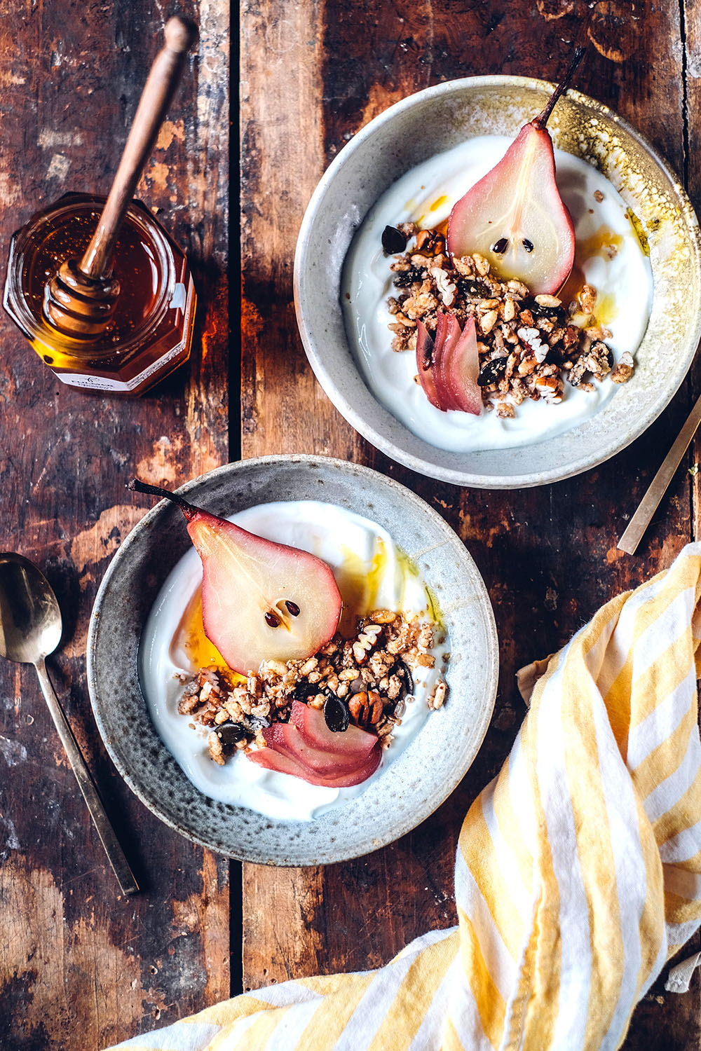 Gluten-free Honey Granola with Poached Pears – Our Favorite Autumn Breakfast