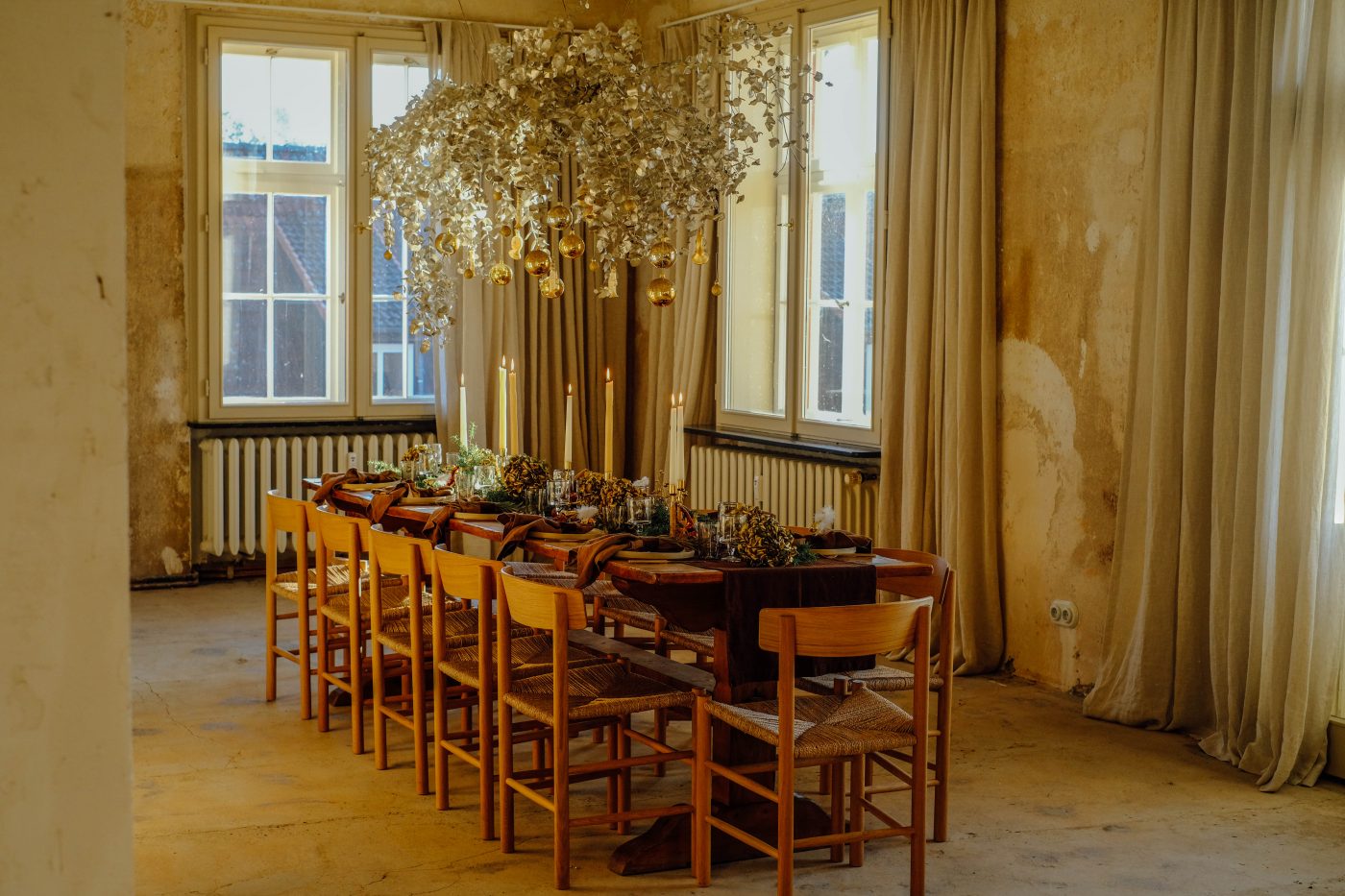 christmas table decoration gold silver hanging cloud