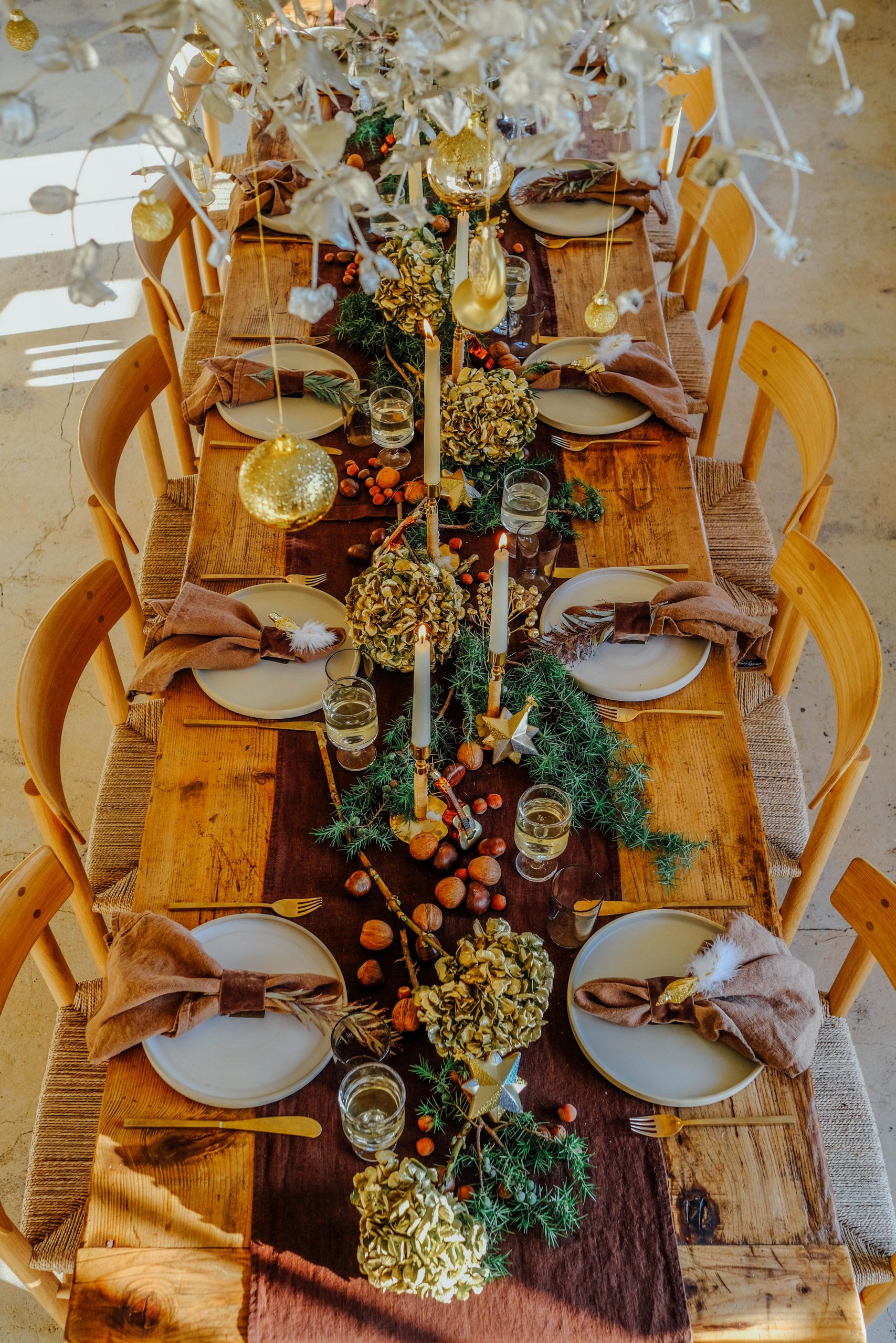 christmas decoration ideas gold silver table setting