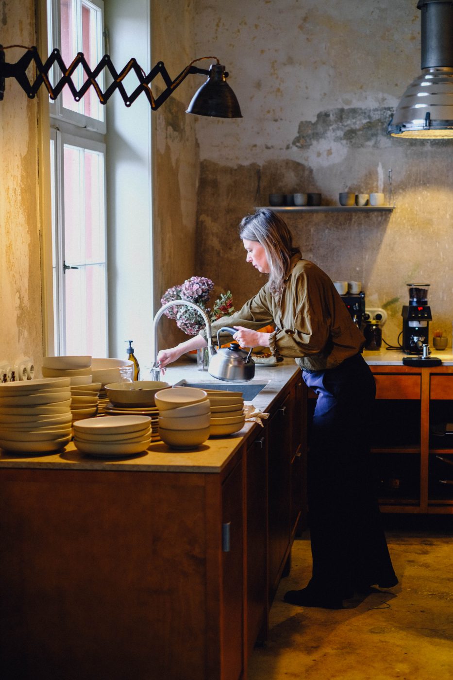 Kinto ceramic plates glass ware handmade beige color event space