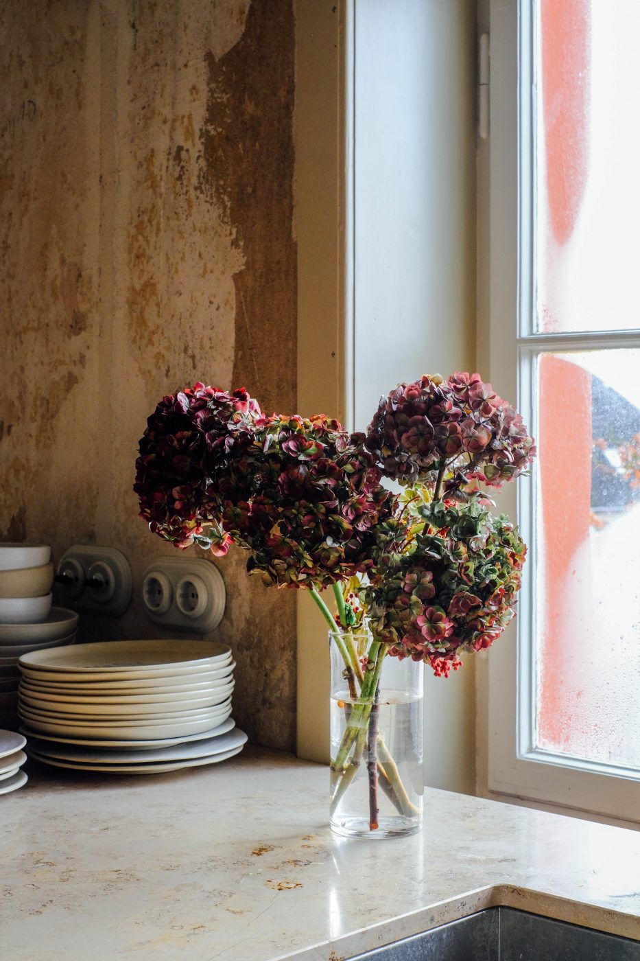 Kinto ceramic plates glass ware handmade beige color event space